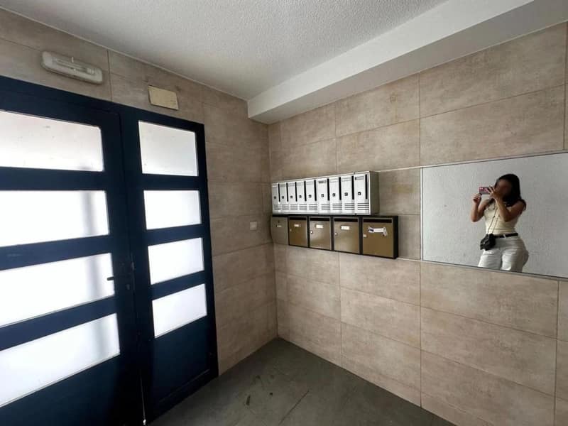 Open photo Listing photo