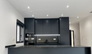 Open photo Listing photo