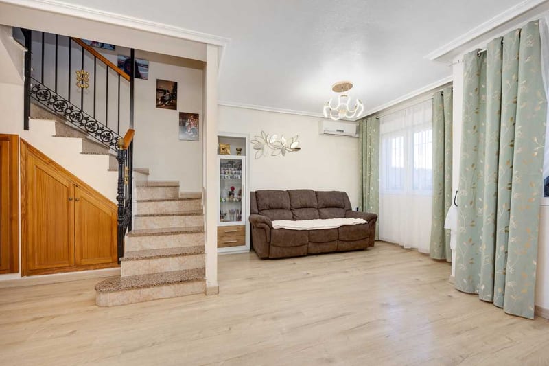 Open photo Listing photo