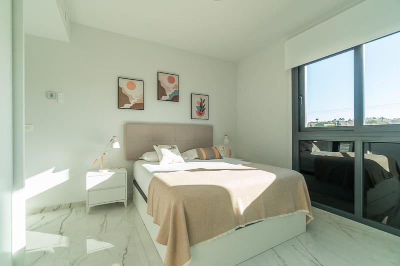 Open photo Listing photo