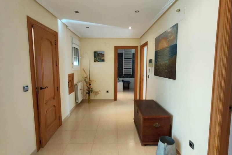 Open photo Listing photo