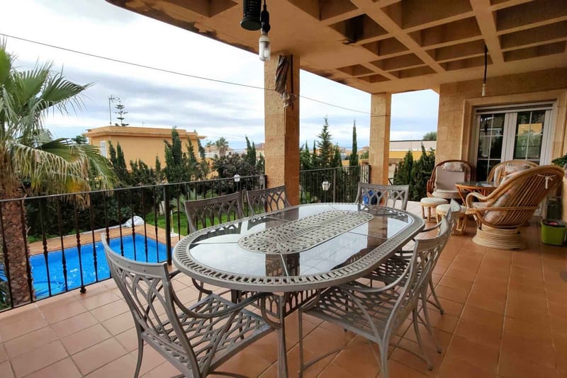 Open photo Listing photo