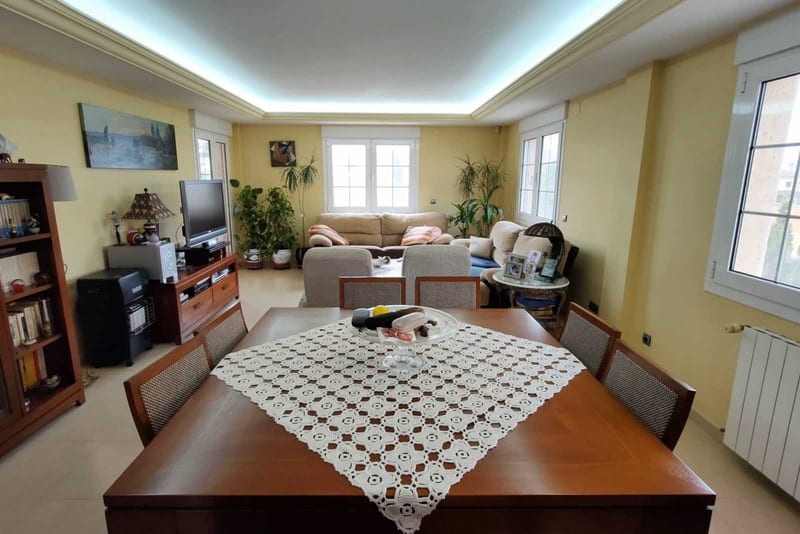 Open photo Listing photo