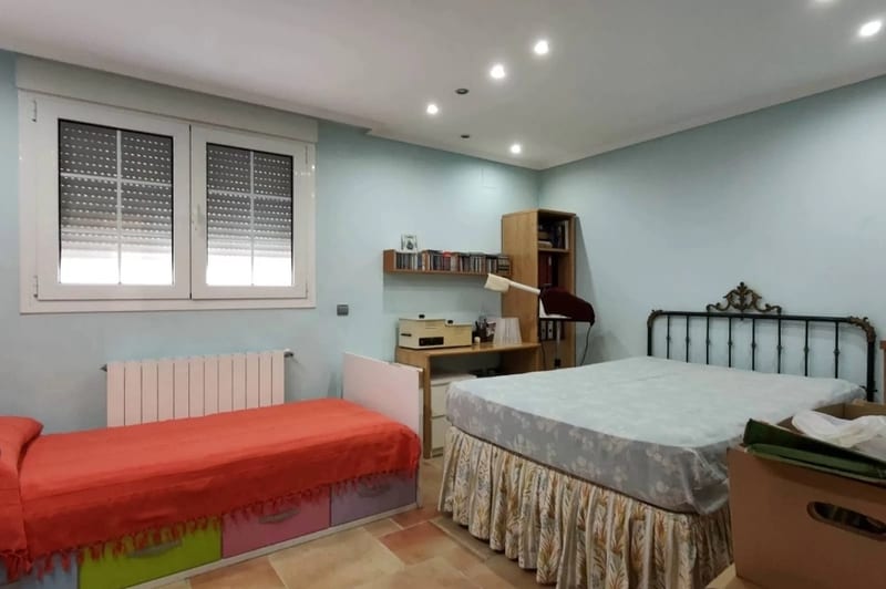 Open photo Listing photo