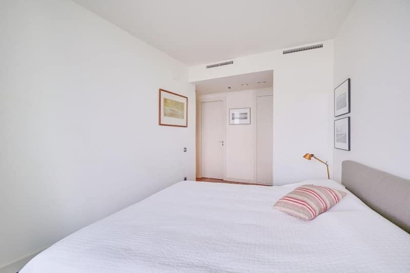 Open photo Listing photo