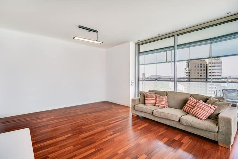Open photo Listing photo