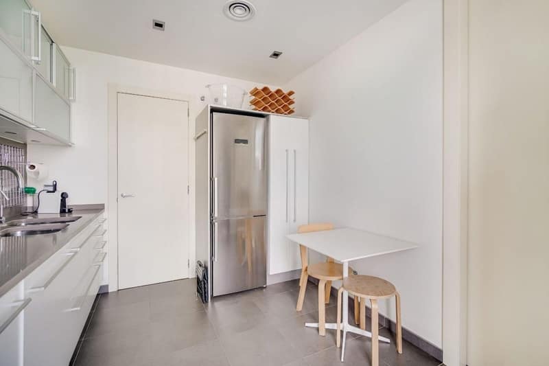 Open photo Listing photo