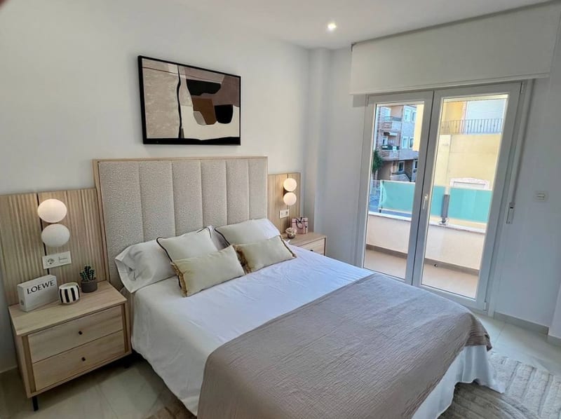 Open photo Listing photo