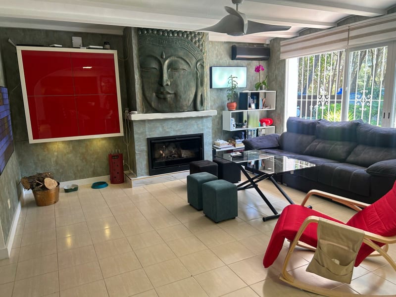 Open photo Listing photo