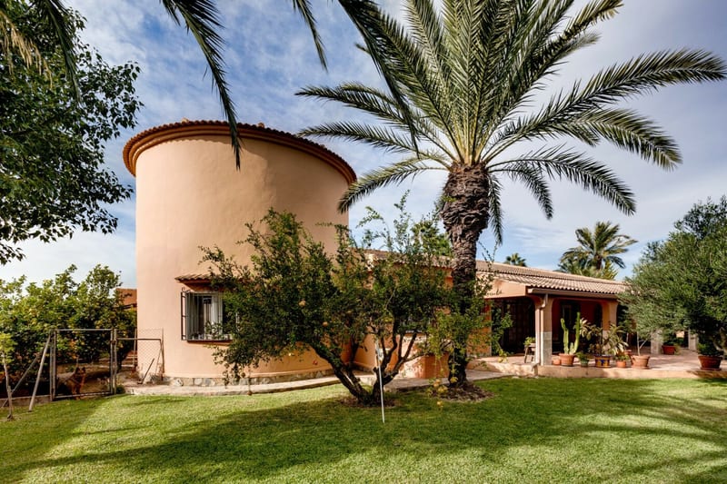 Open photo Listing photo