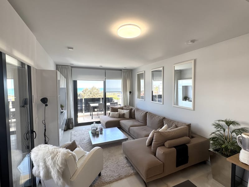 Open photo Listing photo