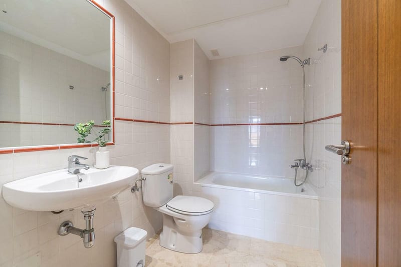 Open photo Listing photo