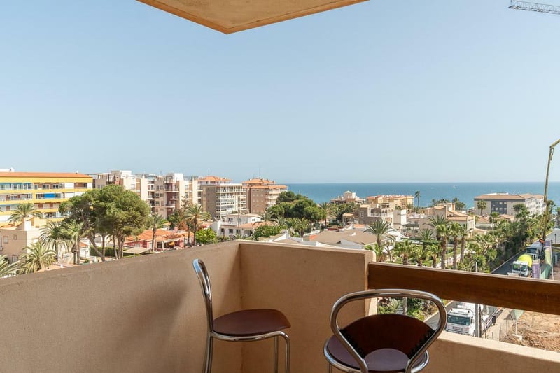Open photo Listing photo