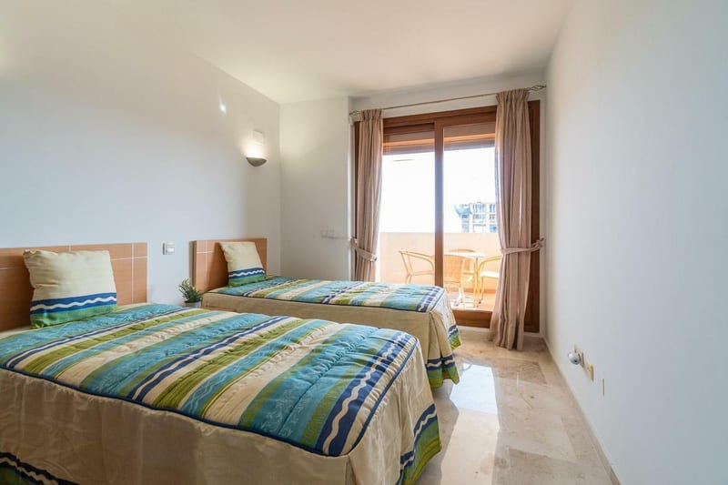 Open photo Listing photo