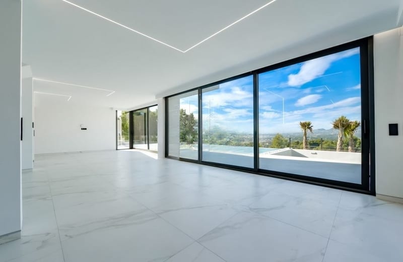 Open photo Listing photo