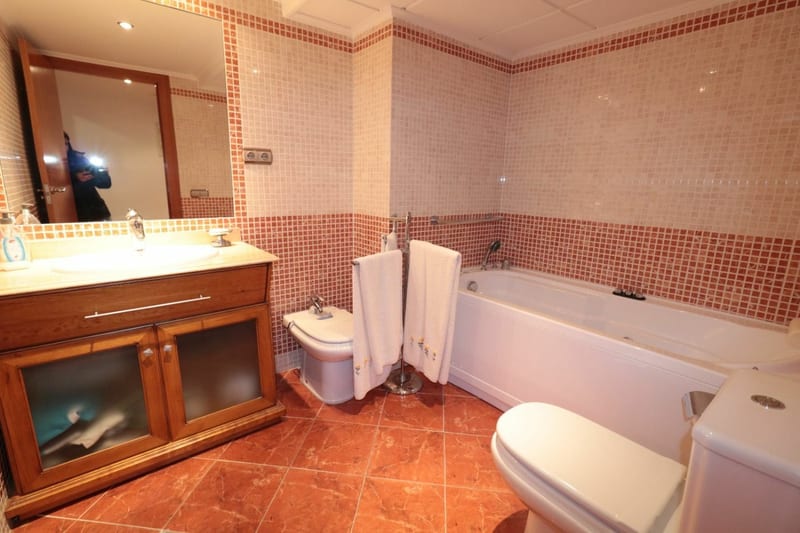 Open photo Listing photo