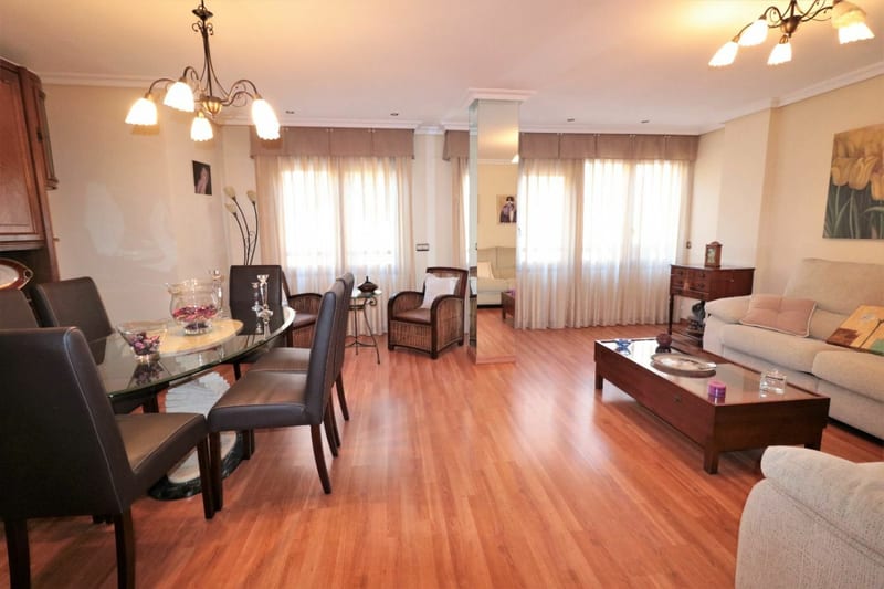 Open photo Listing photo