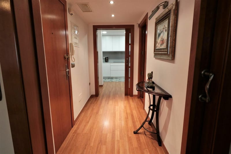 Open photo Listing photo