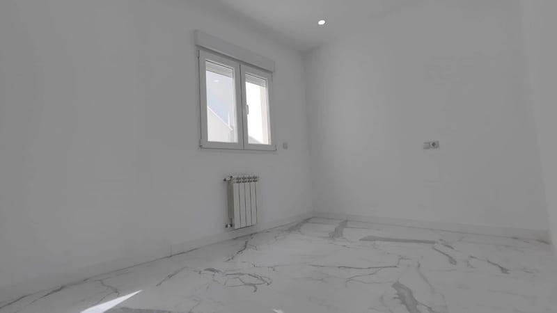 Open photo Listing photo