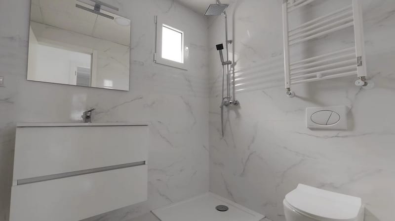 Open photo Listing photo