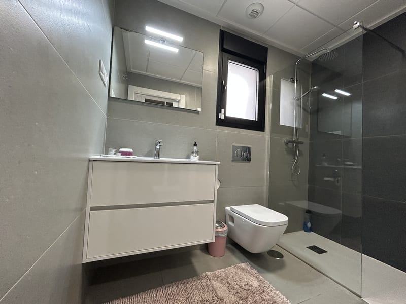 Open photo Listing photo