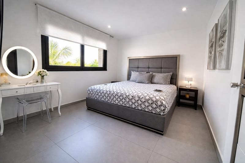 Open photo Listing photo