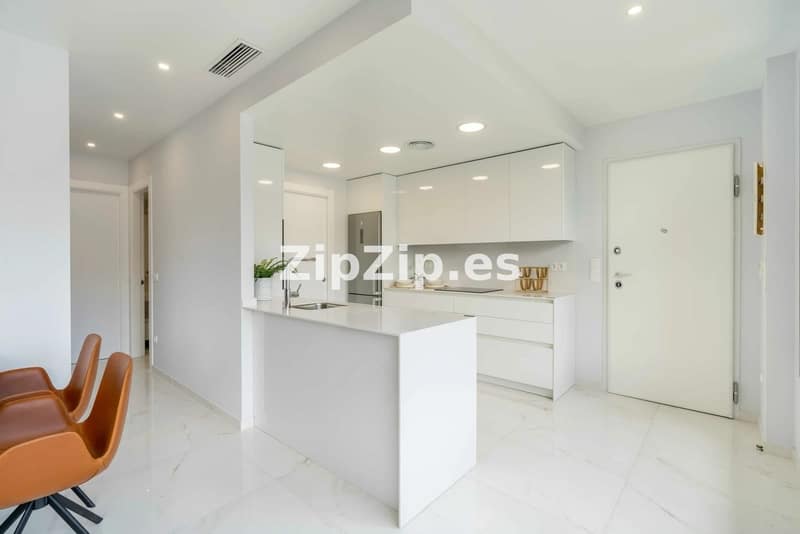 Open photo Listing photo