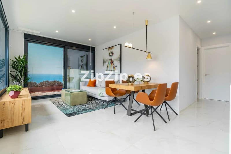 Open photo Listing photo