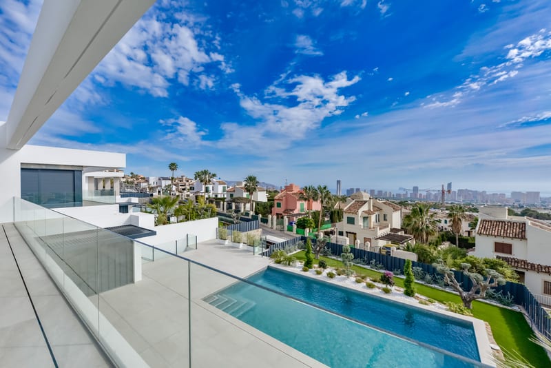 Open photo Listing photo