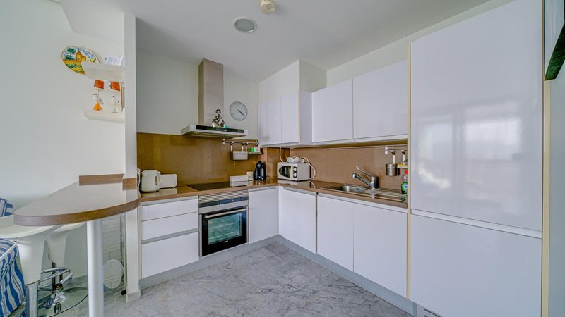 Open photo Listing photo
