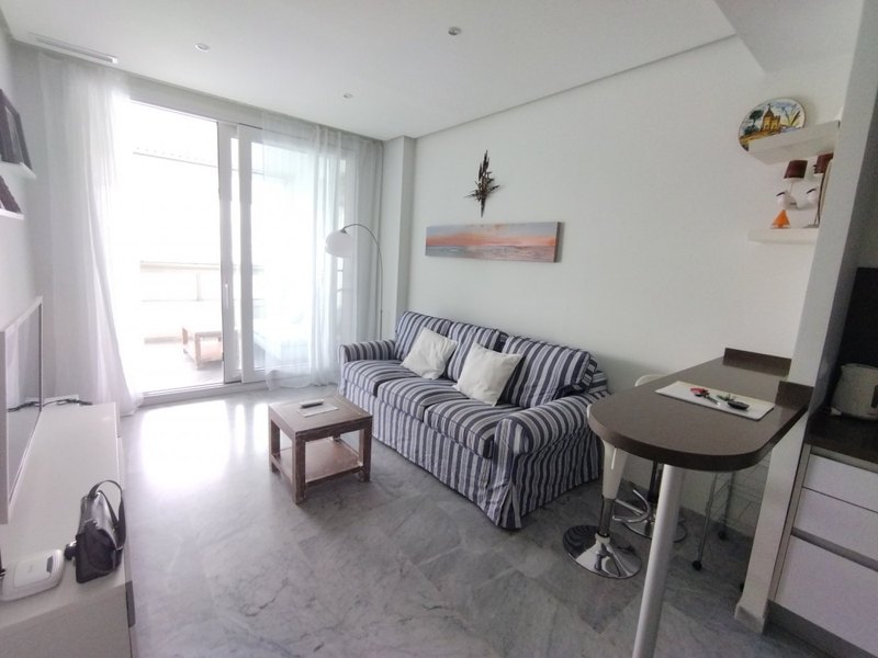 Open photo Listing photo