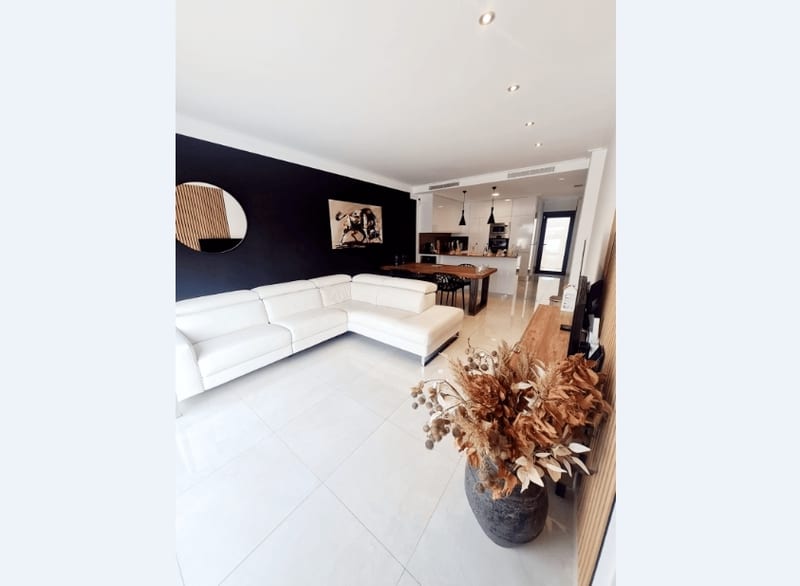 Open photo Listing photo