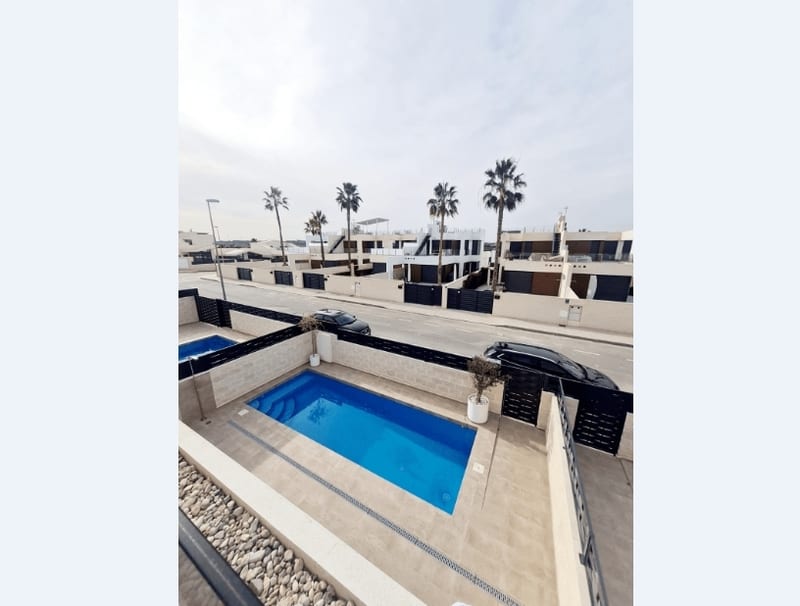 Open photo Listing photo