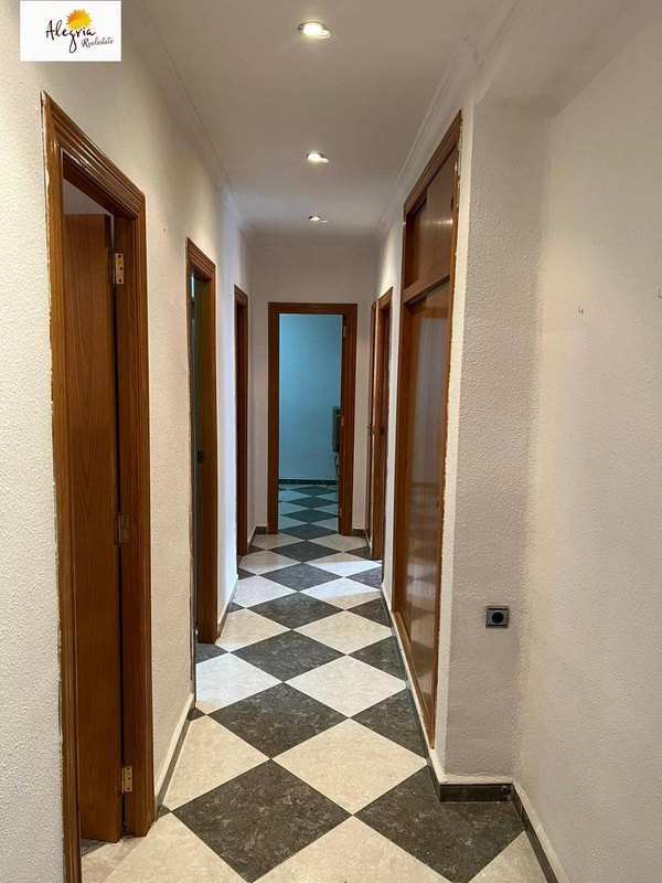 Open photo Listing photo