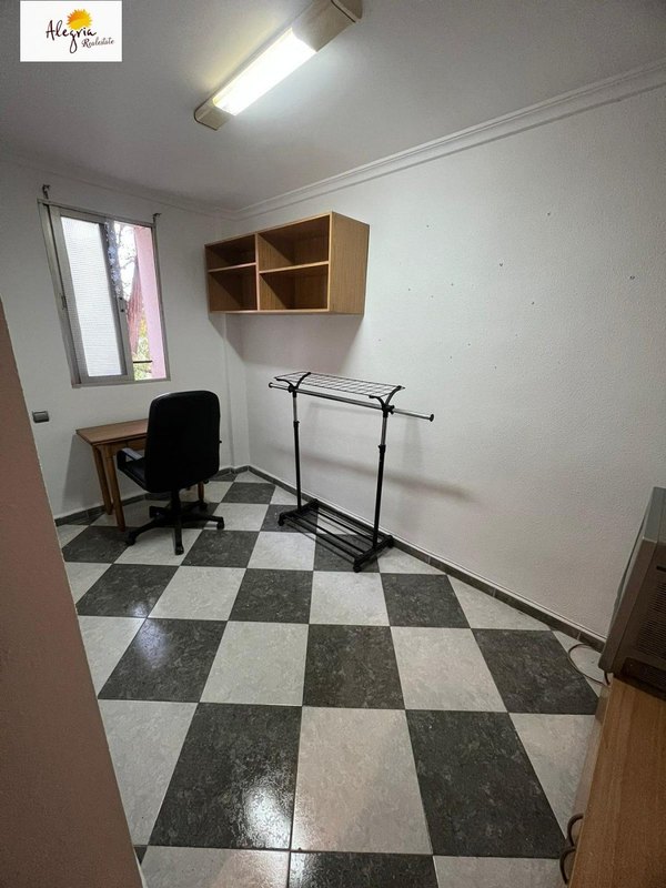 Open photo Listing photo