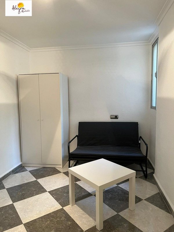 Open photo Listing photo