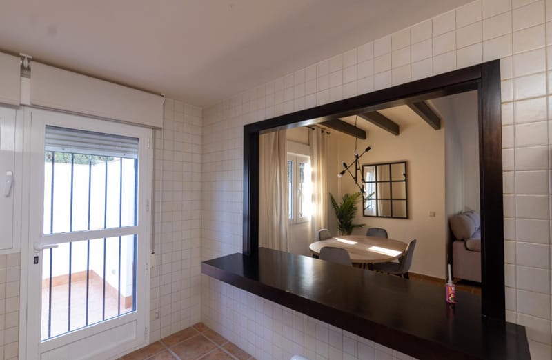 Open photo Listing photo