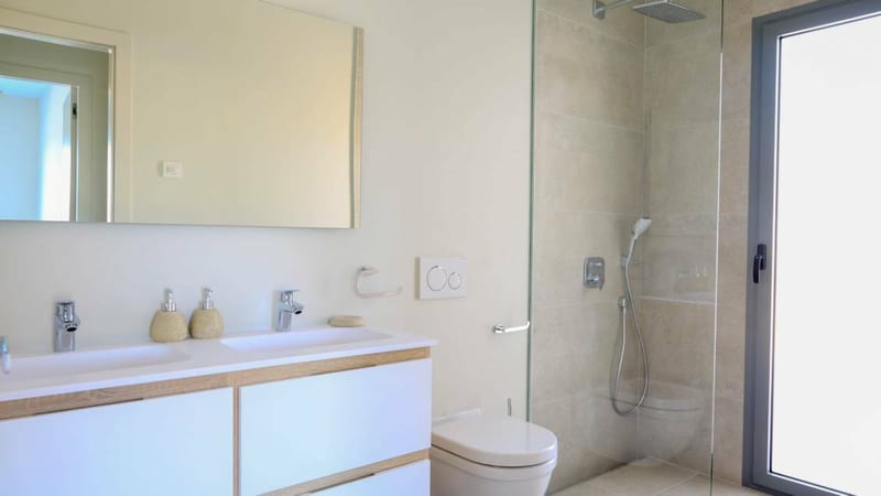 Open photo Listing photo