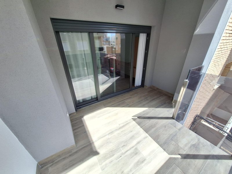 Open photo Listing photo