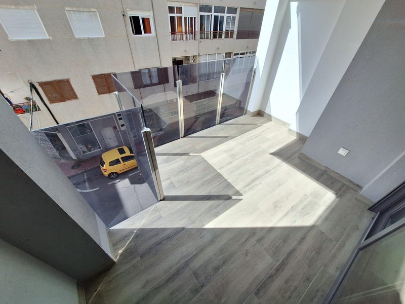 Open photo Listing photo