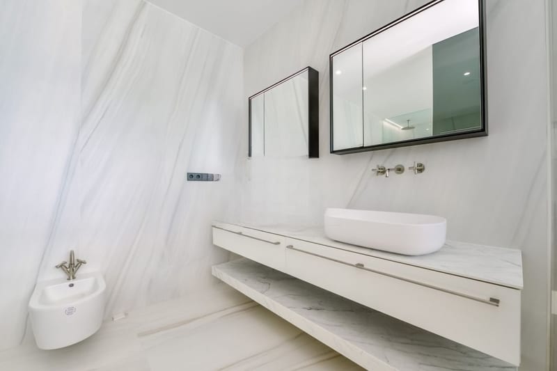 Open photo Listing photo