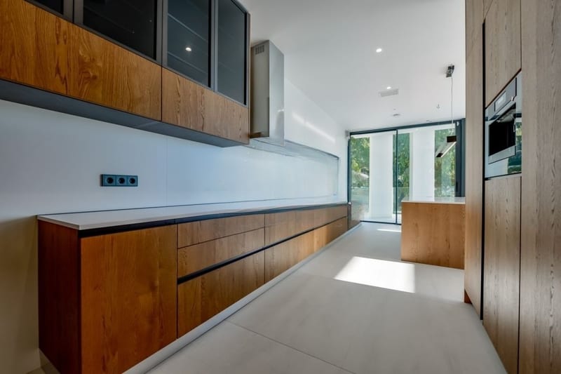 Open photo Listing photo
