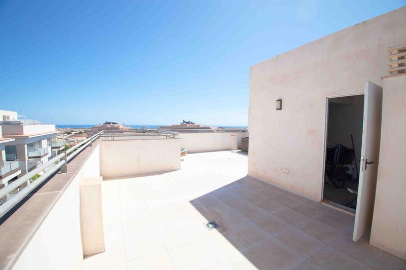 Open photo Listing photo