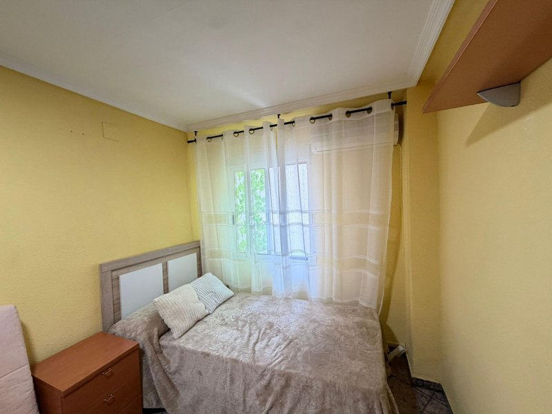 Open photo Listing photo