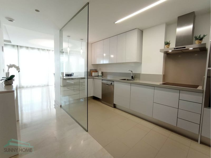 Open photo Listing photo