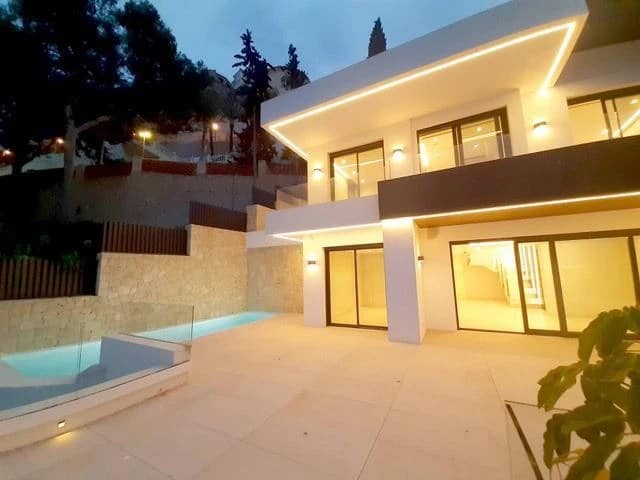 Open photo Listing photo