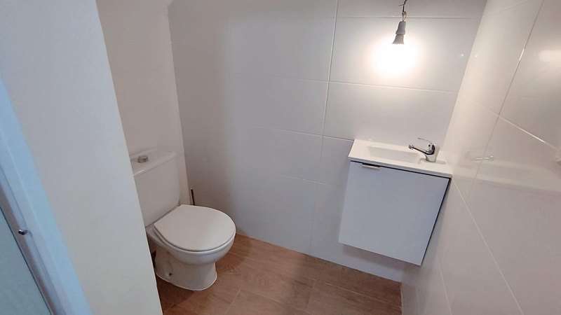 Open photo Listing photo