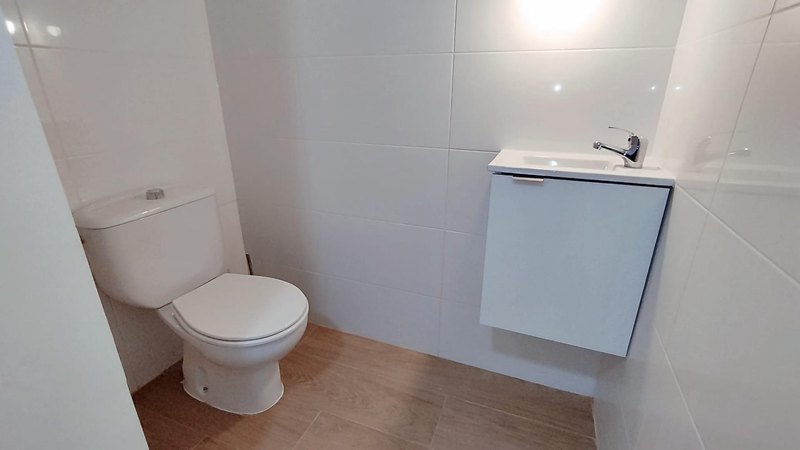 Open photo Listing photo