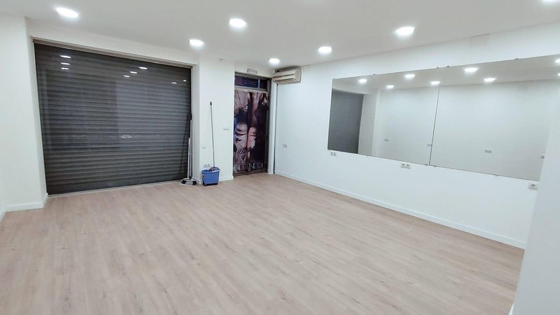 Open photo Listing photo
