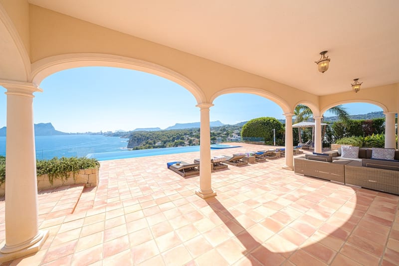 Open photo Listing photo